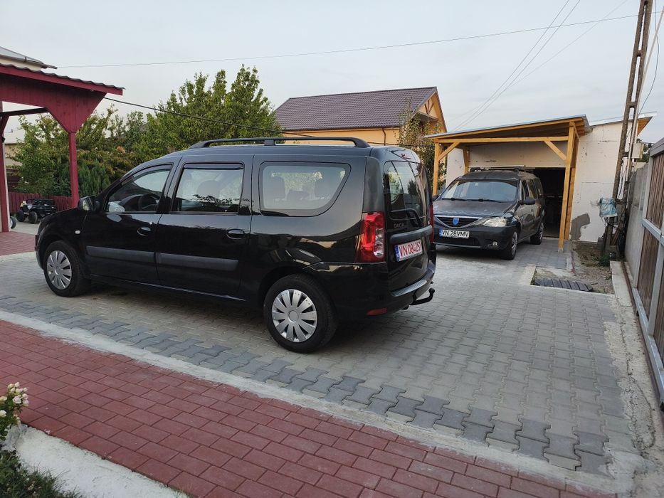 Vând Dacia Logan MCV 1.6 benzină