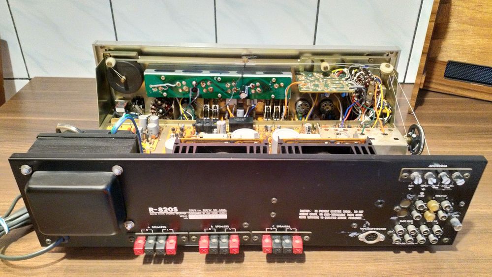 Luxman R800 colecție etajele finale