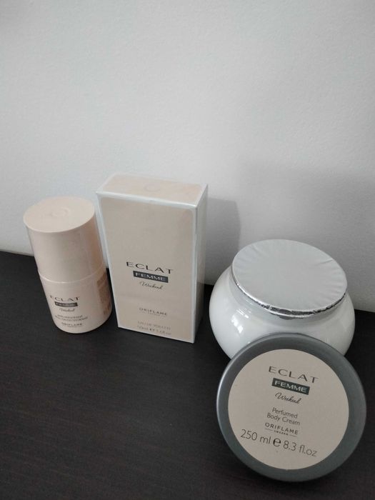 Set Eclat Femme Weekend Oriflame ( parfum + crema de corp + roll-on )