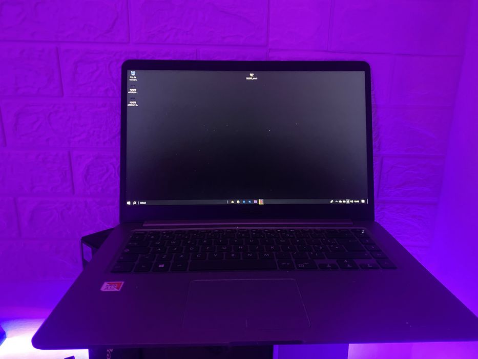 Vand laptop Asus bun