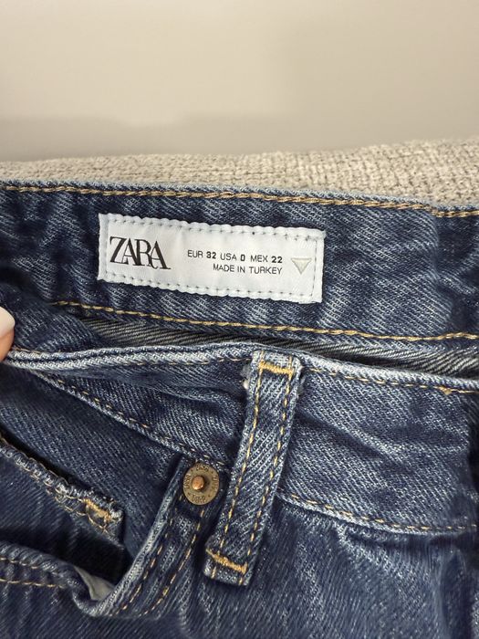 3 чифта дънки Bershka , Zara