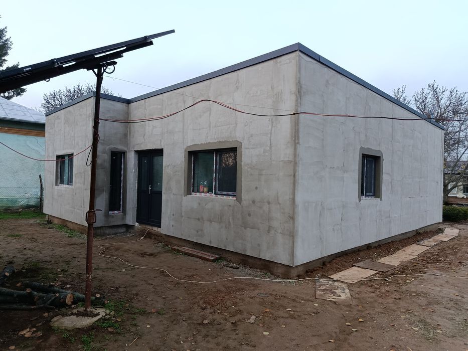 Vând casă Cosoveni