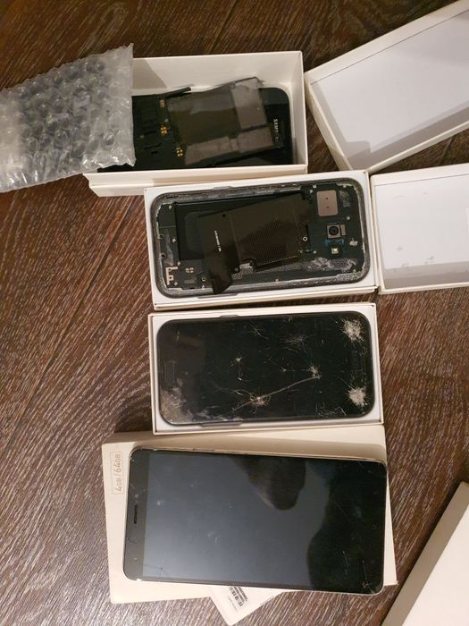 Samsung A5, 2017, Xiaomi Mi Max 2, iPhone 4 на з/ч