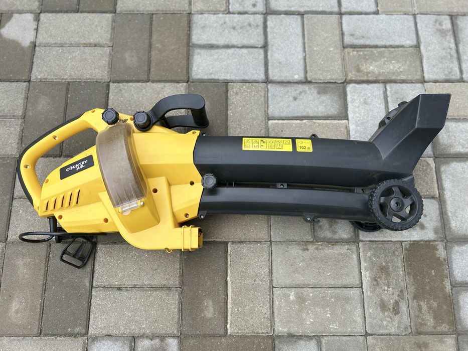 Suflanta electrica, aspirator
