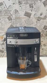 Expresor/aparat de cafea Delonghi Magnifica