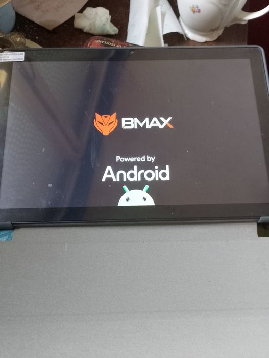 Tablet 10.1inchBMAX i9-PlusAndroid14 8GB,64GB