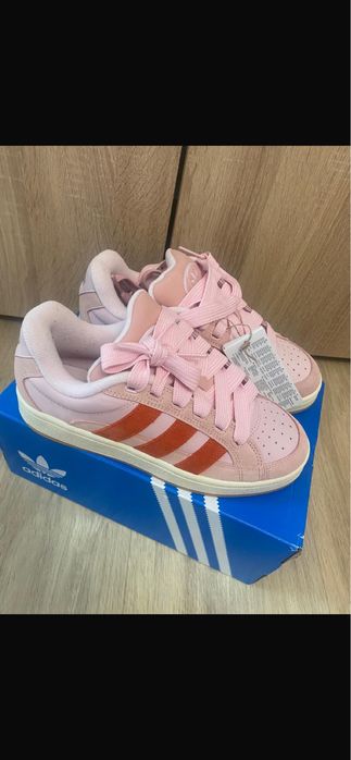 Adidasi dama Campus Gazelle nr 40 noi