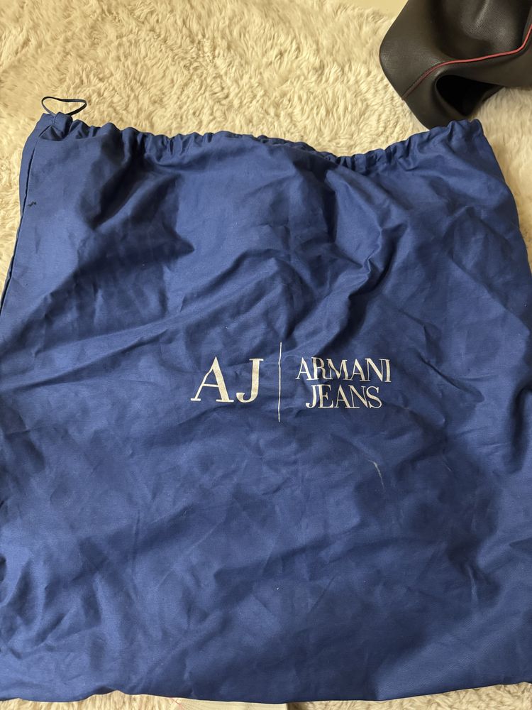Кожена Чанта Armani Jeans