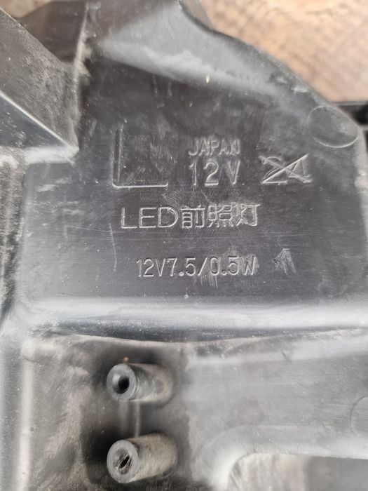 Фар ляв X-Trail full led перфектен оригинален
