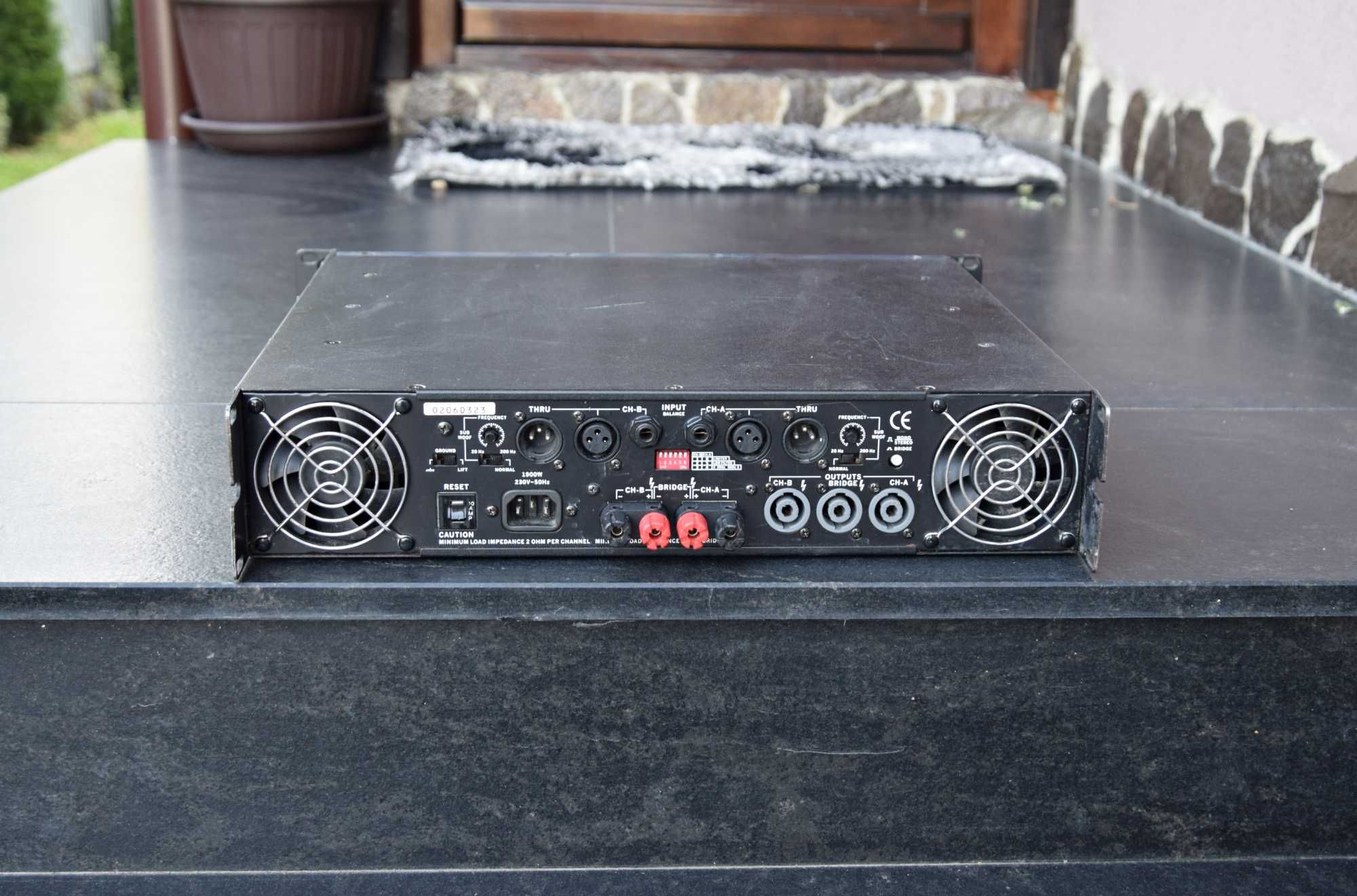 Amplificator profesional Numark Dimension 4, 1900 Watts