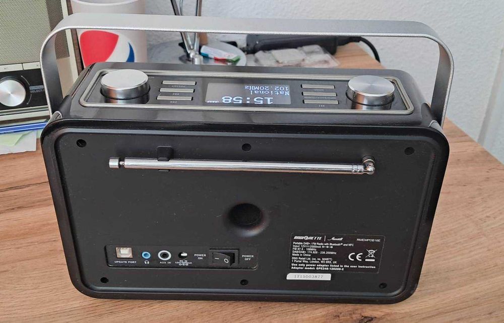 Radio MENUETT cu Bluetooth/NFC/Dab/FM