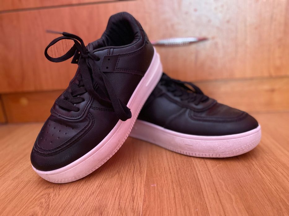 Дамски и юношески обувки за момиче и момче