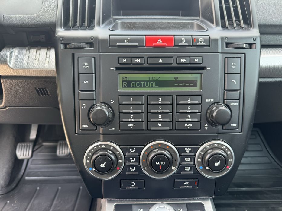 Land Rover Freelander 2.2TD4 S 4X4 / 2011 /GARANTIE 12 LUNI  - RATE