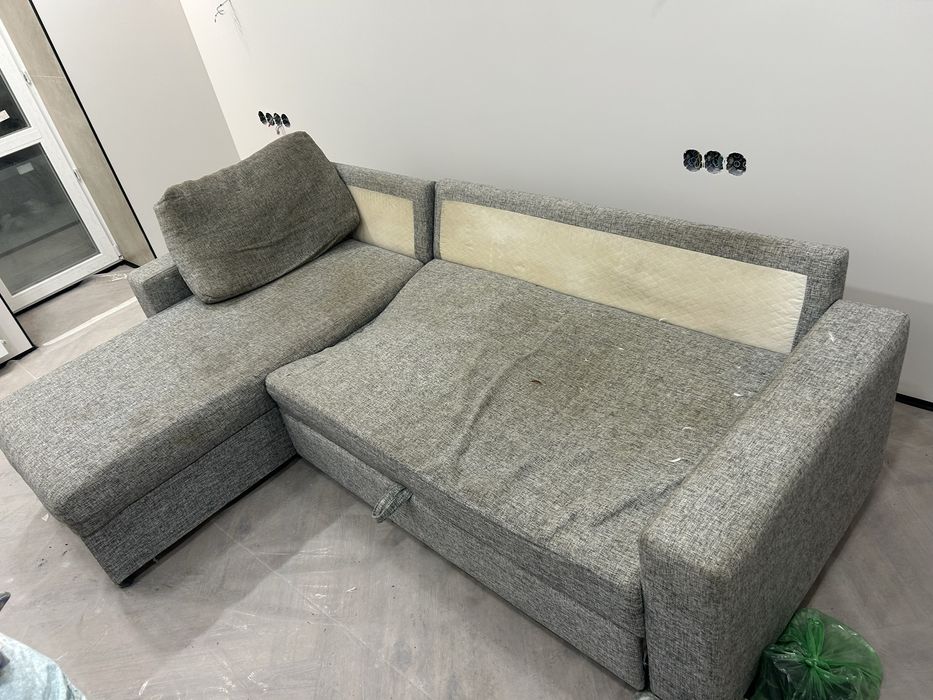 Диван угловой отдам даром