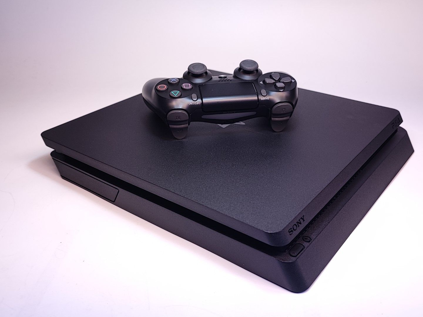 Sony PS4 Slim 500GB + 1 controller, Garantie 24 luni | #D84183