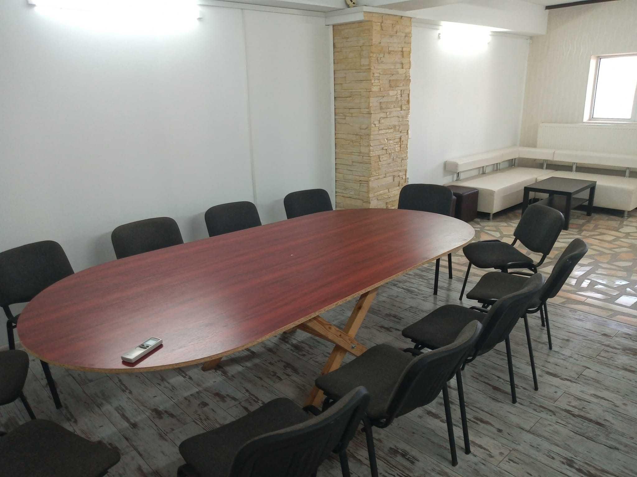 Spații comerciale și de birouri de închiriat în Strejnicu