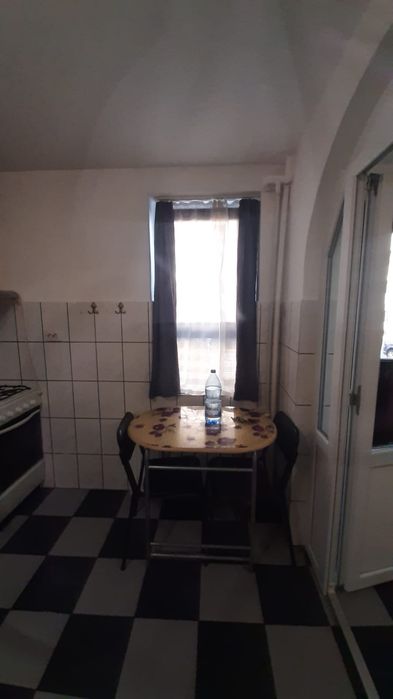 Spatiu comercial - garsoniera de inchiriat - vanzare