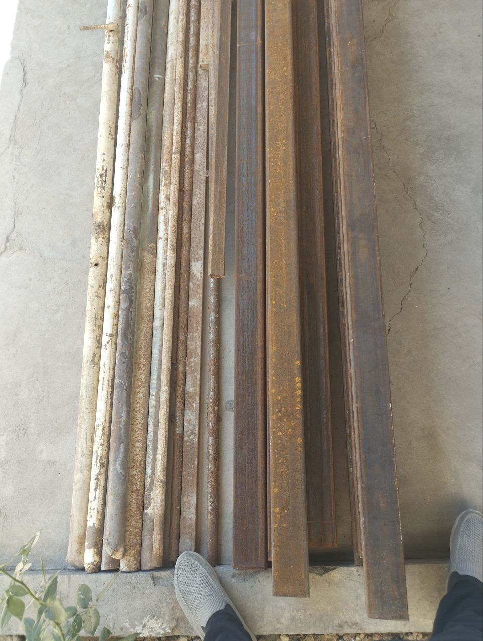 Metal asarti srochna Sotiladi