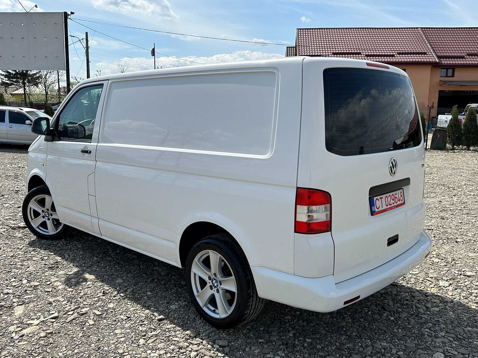 VW Transporter T5  2,0 tdi 2011 RAR efectuat accept variante !!!