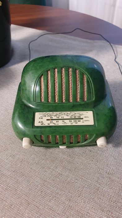 Radio mini portabil