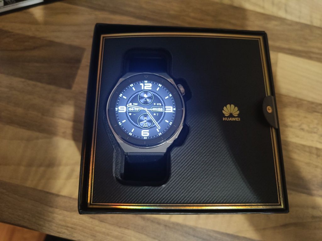 Vând ceas smartwatch Huawei watch Gt3 pro