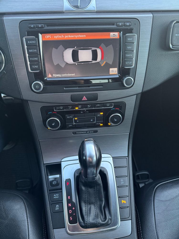 Vw Passat B 7 DSG 1.4 TSI NAVI PIELE MARE Comp Pilot PDC
