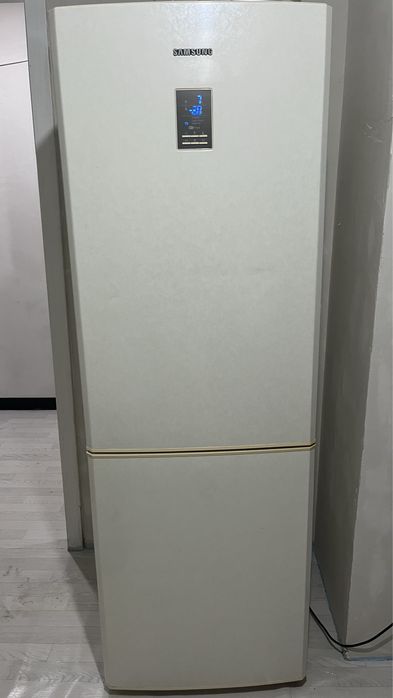 Продам холодильник Samsung