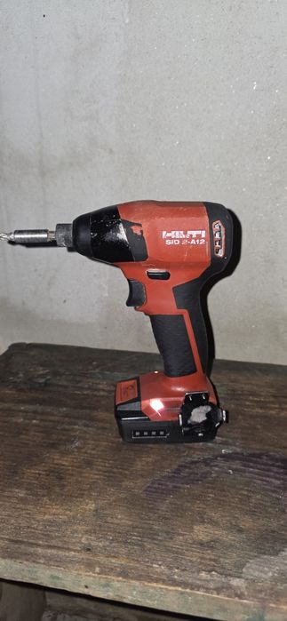 Filetanta biti hilti sid2 + baterie 3 ampeei