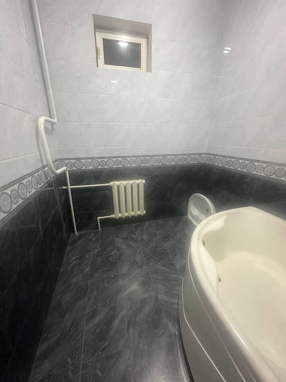 Беруний 115м2. Кирпич. Банковский дом.  Метро 10 минут