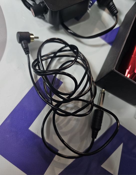 Vând kit de tatuat pentru începători