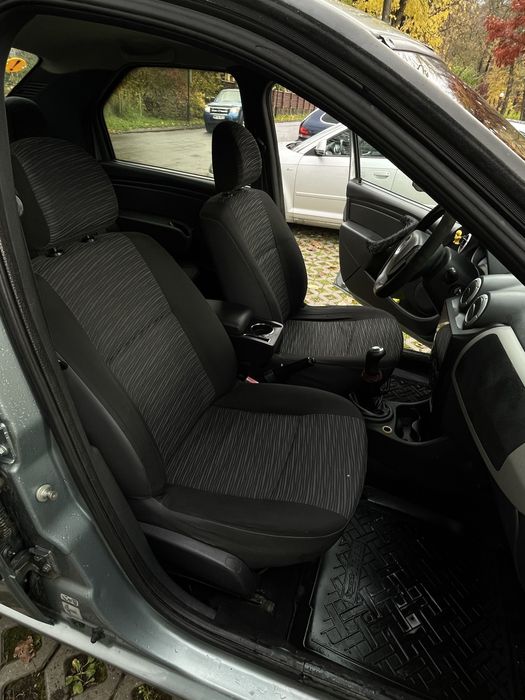 Dacia Logan 1 Facelift 2009