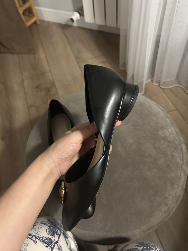 Туфли Charles and keith