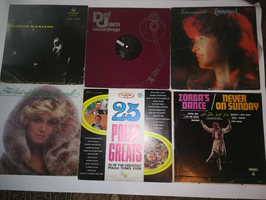 Discuri vinil (pick up  si cd de colectie  stare buna ,noi si sigilate