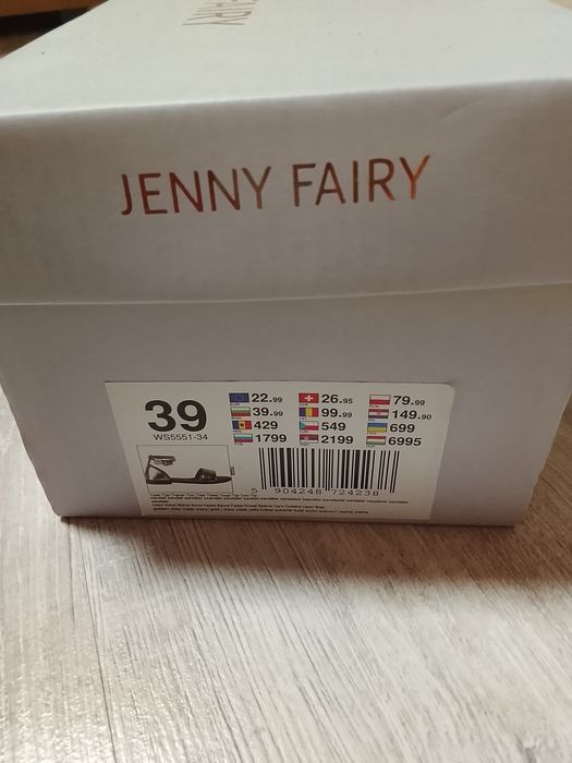 Сандали,нови,неизползвани 39 номер