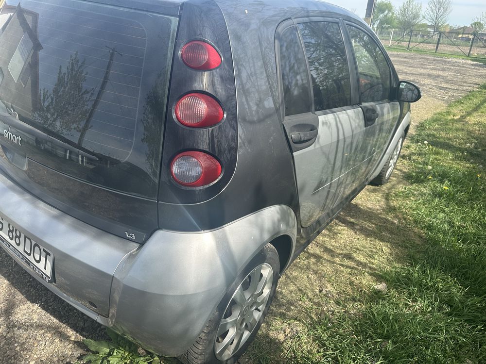 Vand Smart forfour 1.3 l benzina an 2005