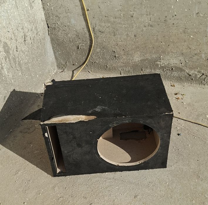 Пустой короб для сабвуфер буфер 12дюйм 30см