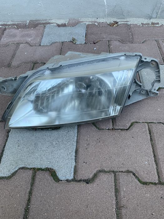 Фар ляв мазда примаси mazda premacy