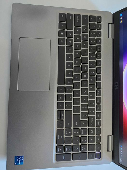Laptop business 15" Dell Latitude 5521 i7-11850H 32gb RAM, 500gb SSD