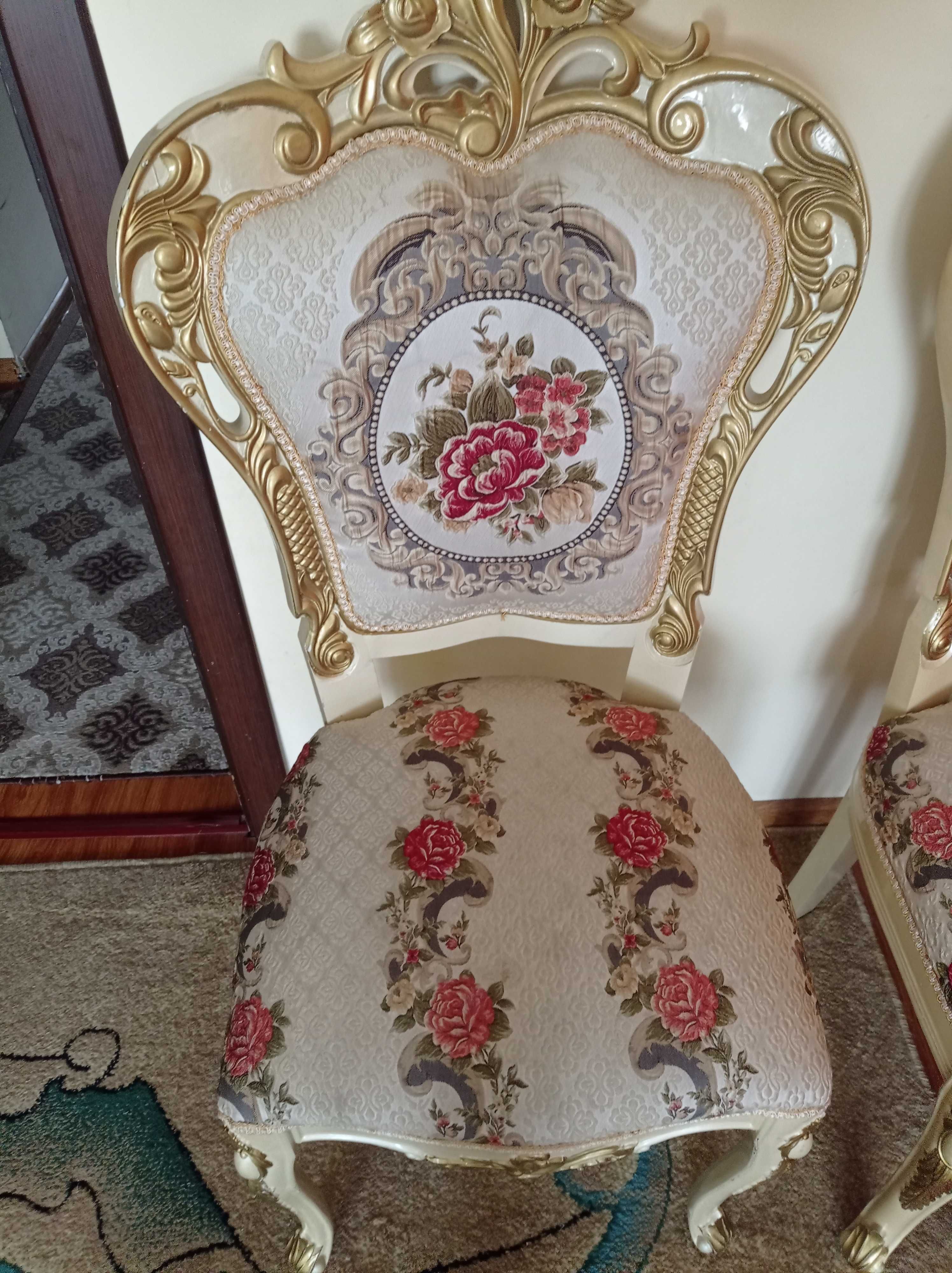 Стол стул сотилади