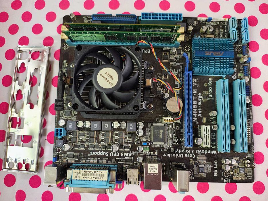 Kit Asus M4N68T-M V2 procesor AMD Athlon X2 255 3,1 Ghz Ram 8 GB.
