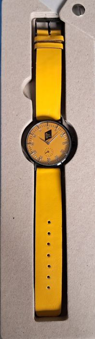 Ceas modern, galben, design unic Optimef