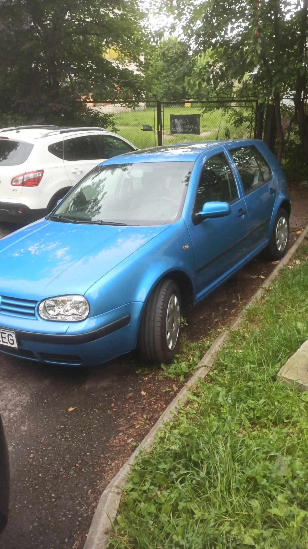 Vând Volkswagen golf IV an 2003 benzina