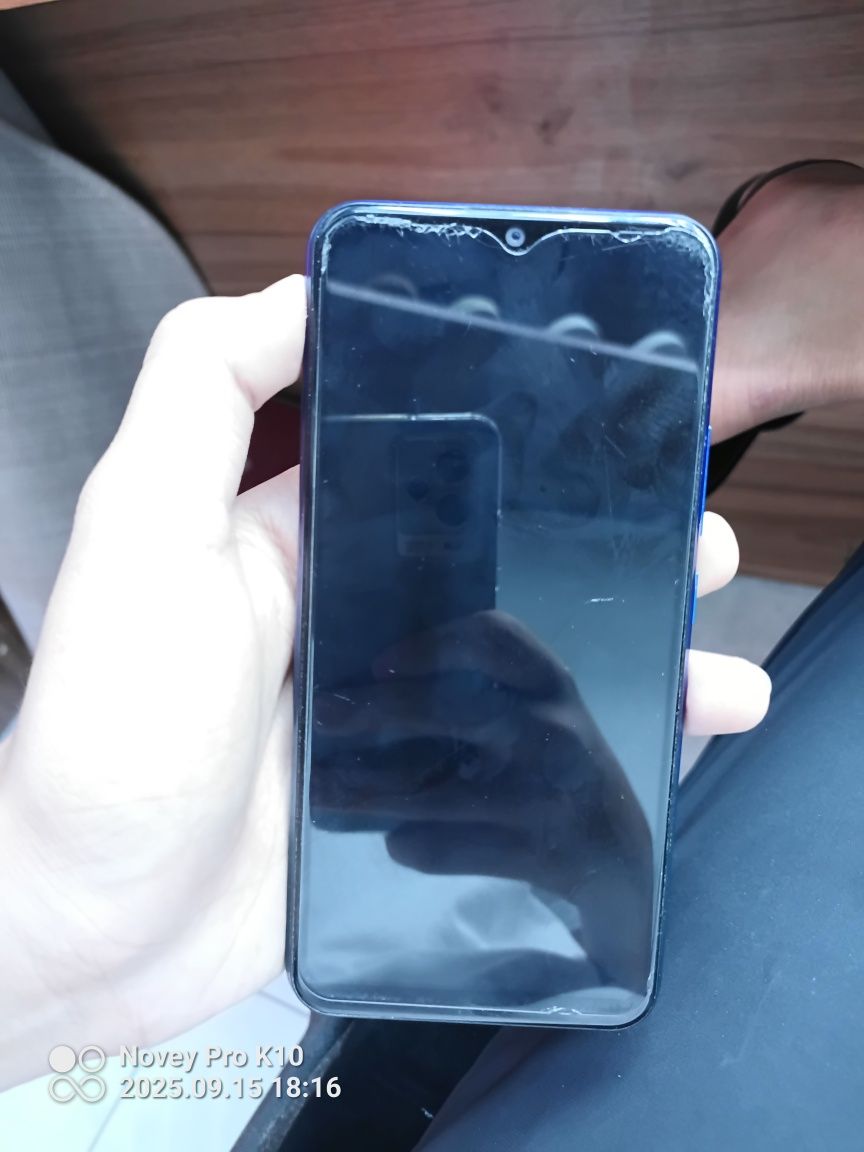 Vivo Y12  64gb blue/green