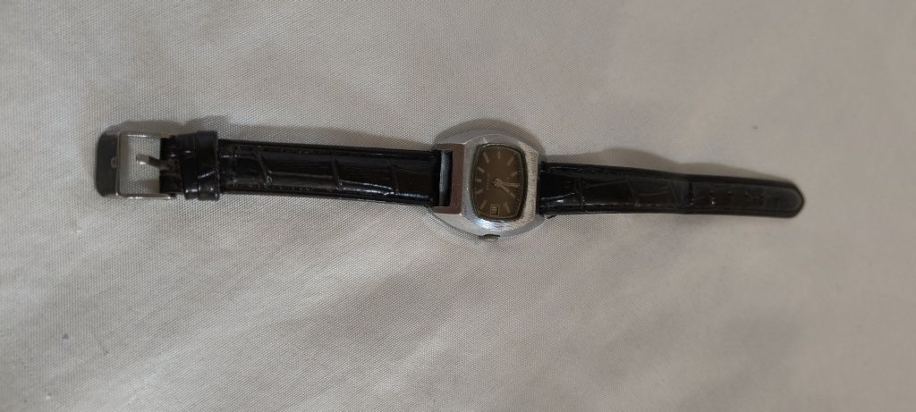 Руски механичен часовник Заря 22 Jewels