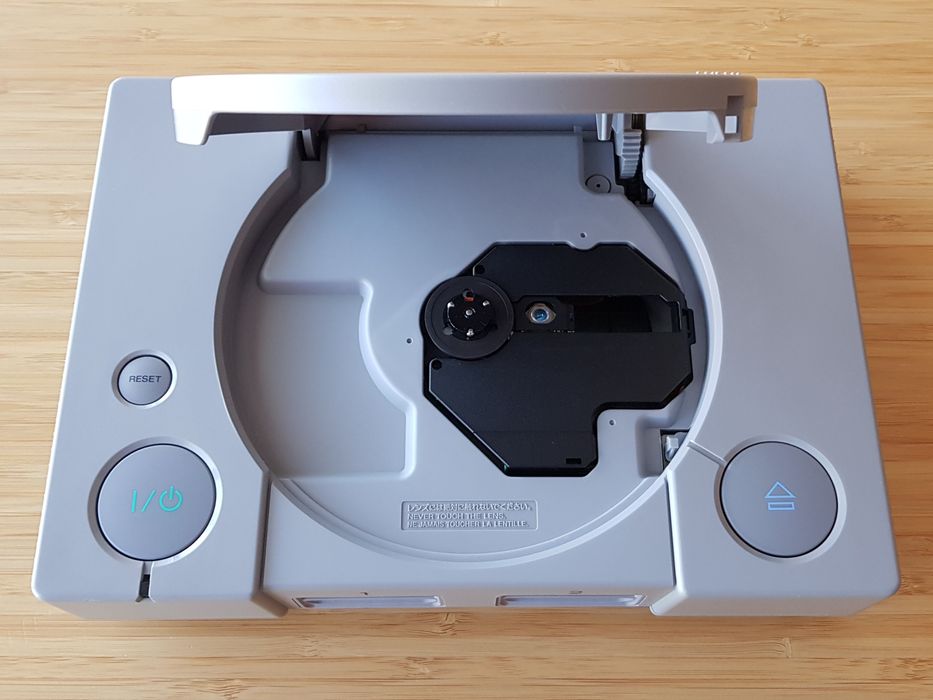 PlayStation 1 SCPH-5502 PS1 PSX конзола плейстейшън ПС1