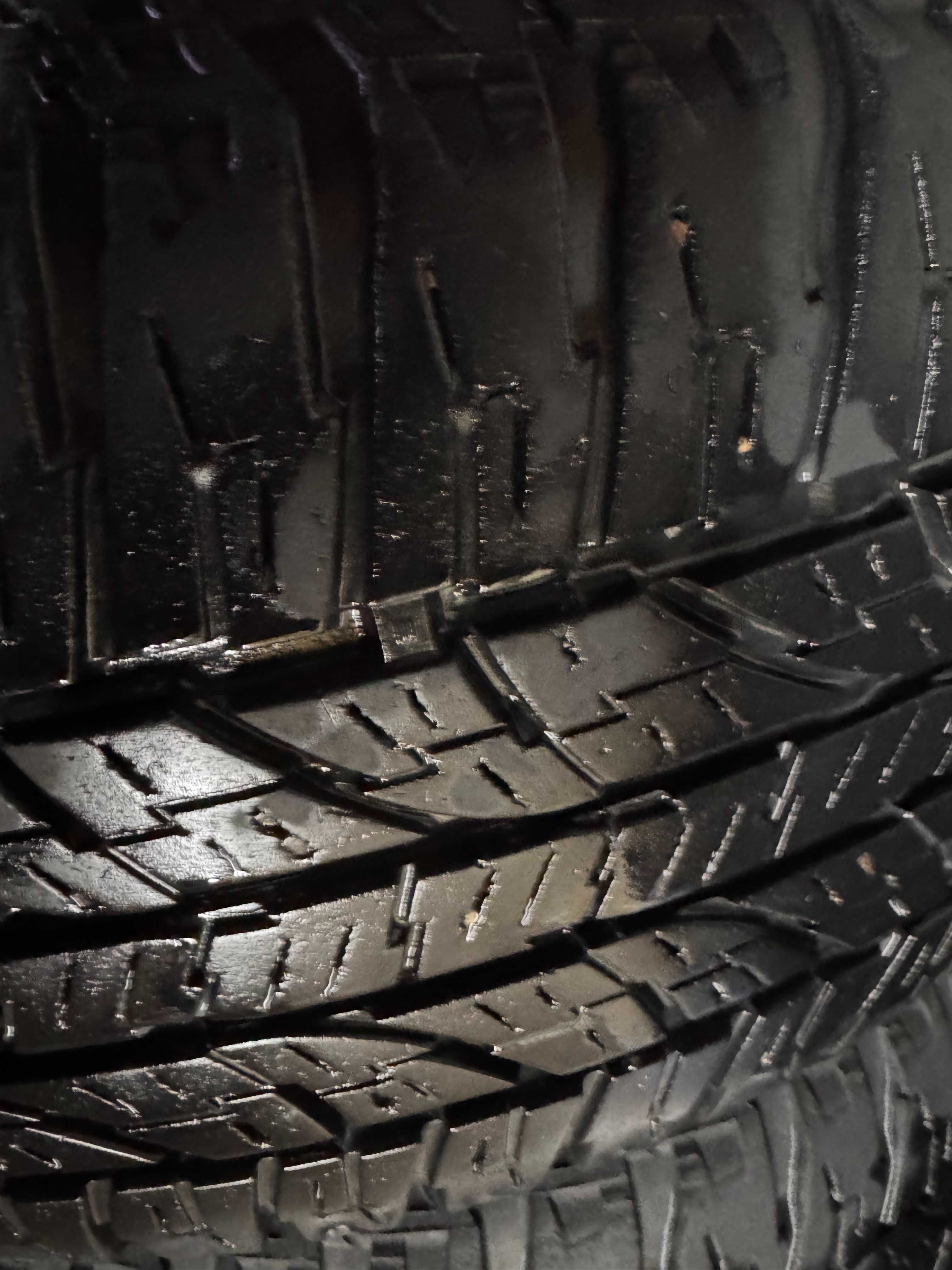 Резина б/у Yokogama Geolandar G015 265/65R17