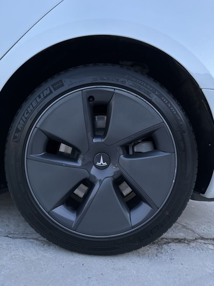 Tesla Model 3 Dual Motor Longe Range