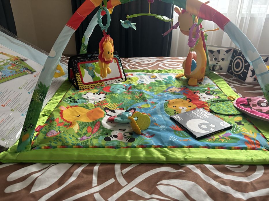 Музикална активна гимнастика Fisher price , Tiny love