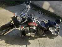 Motocicleta Honda VT Shadow C 600