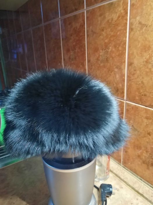 Vand caciula vulpe noua